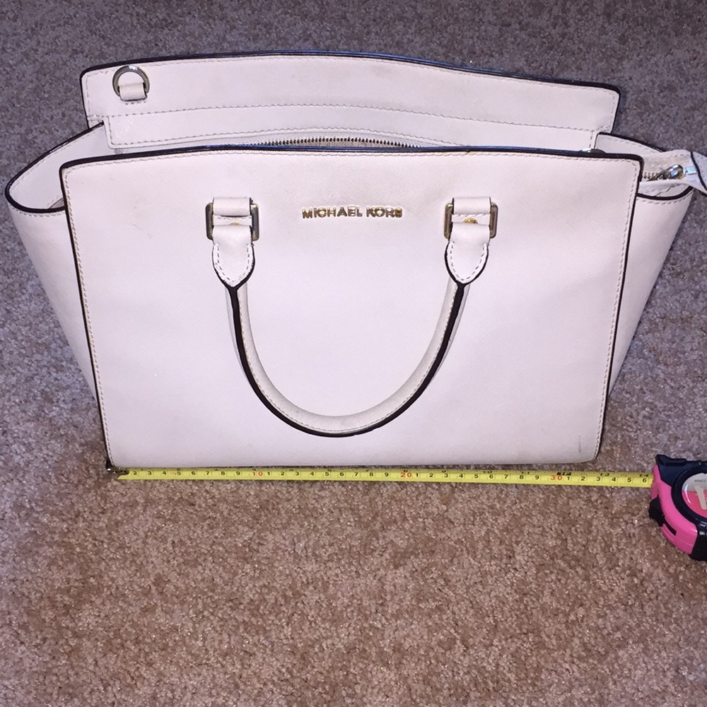 Michael Kors Purse - Picture 3 of 8
